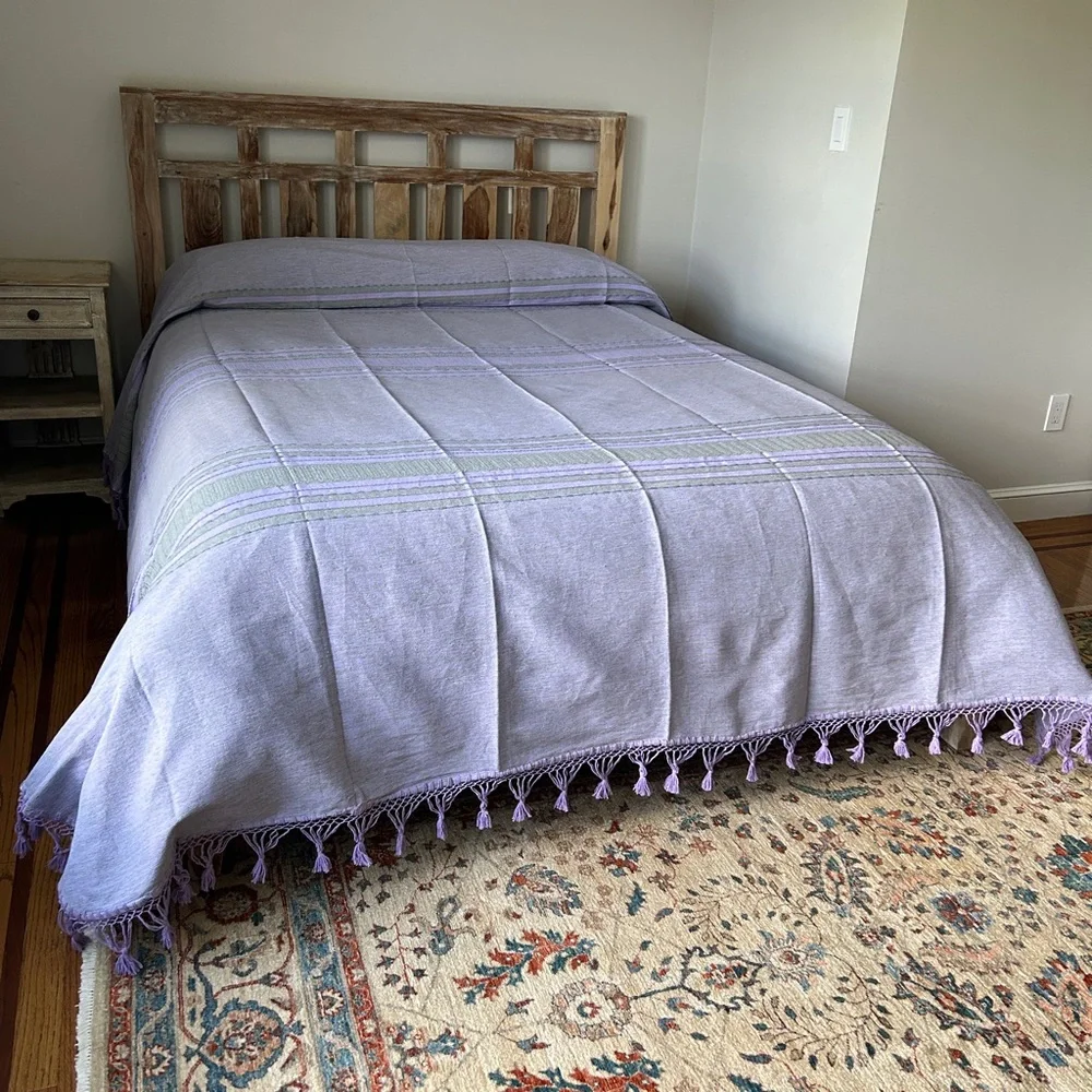 Hand loom Queen Size Cotton Bedspread.